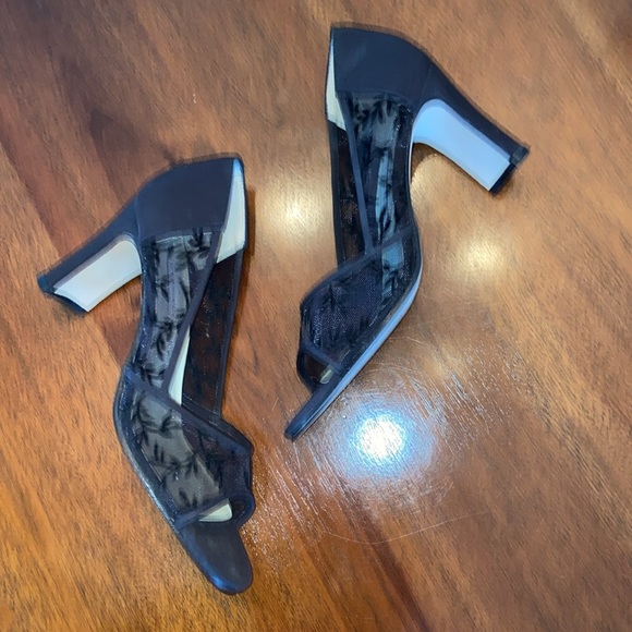 Apostrophe 3 inch heels size 7, midnight, black/blue - Picture 7 of 10